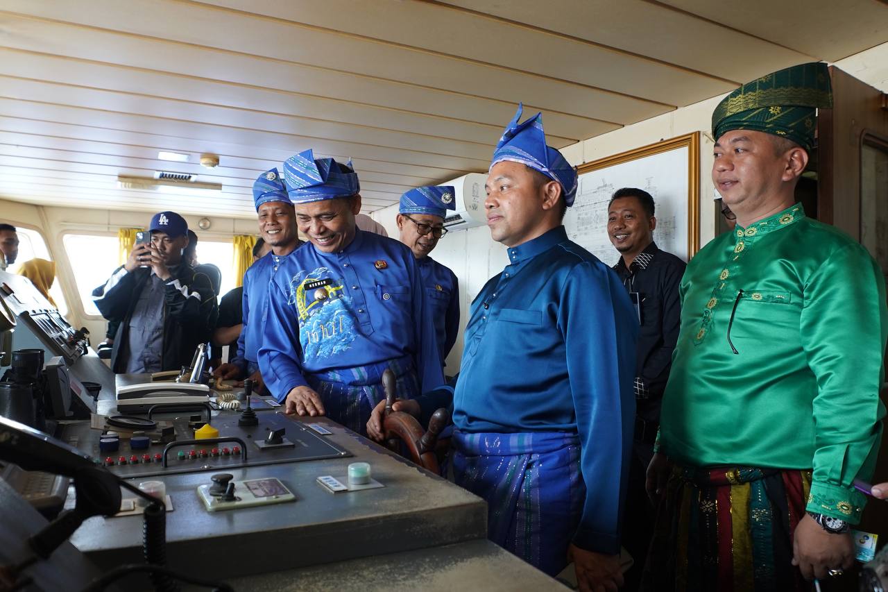 Kapal Roro Jadi Kado Gubri di HUT Inhil ke-60, Perkuat Konektivitas Tembilahan - Batam