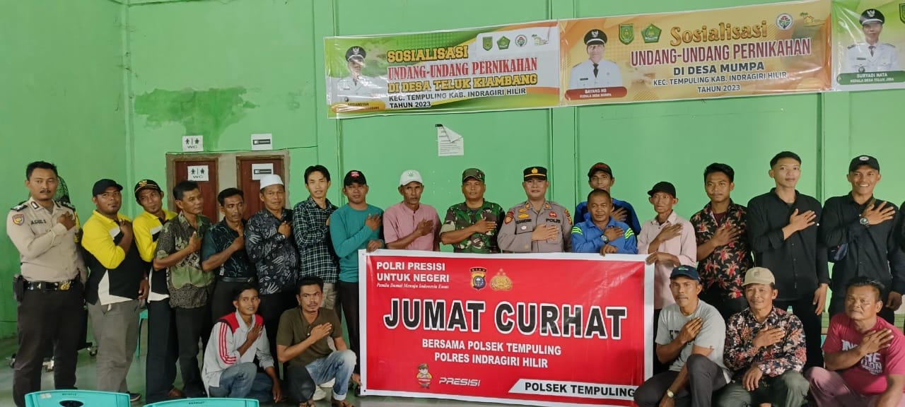 Jumat Curhat di Desa Mumpa, Polsek Tempuling Cooking System Pemilu Damai 2024