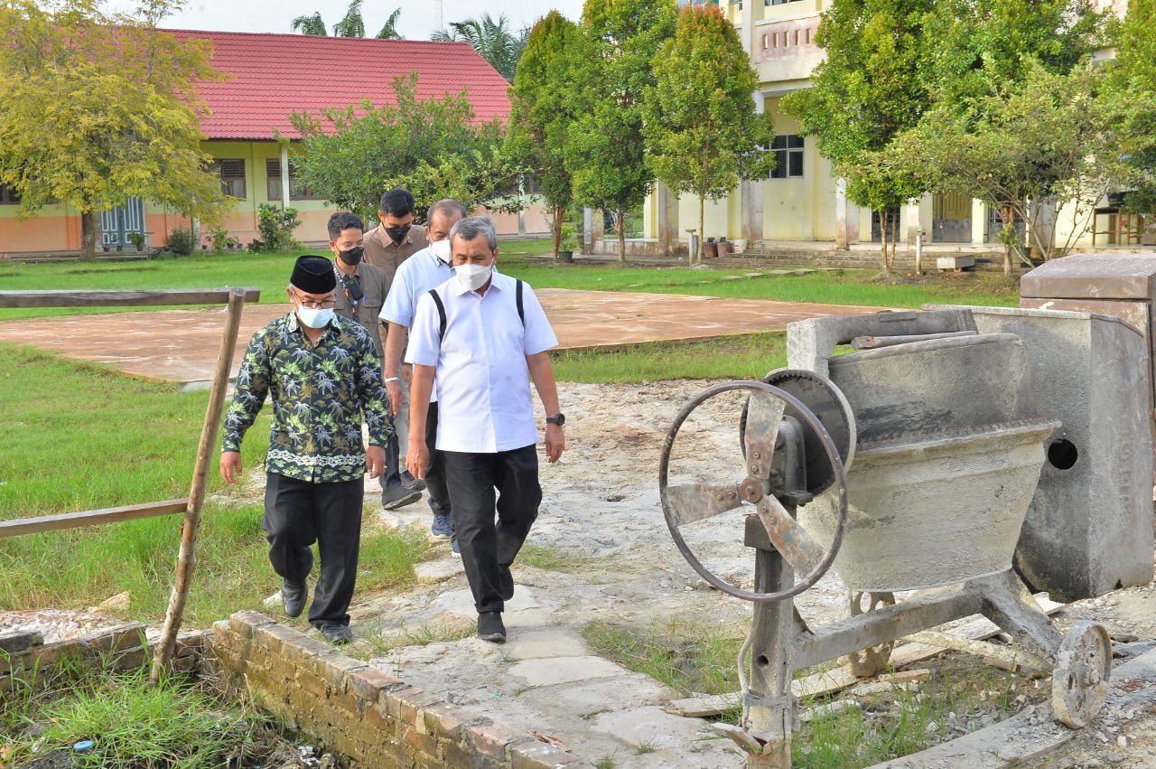 Pemprov Riau telah Bangun 396 RKB dan 272 Labor Seluruh Riau, Ini Penjelasannya.