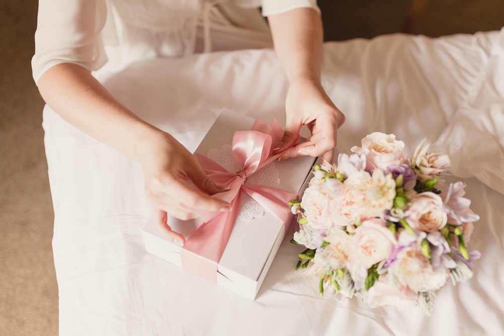Rekomendasi Kado Pernikahan yang Bisa Kamu Berikan Ketika Sahabatmu Menikah