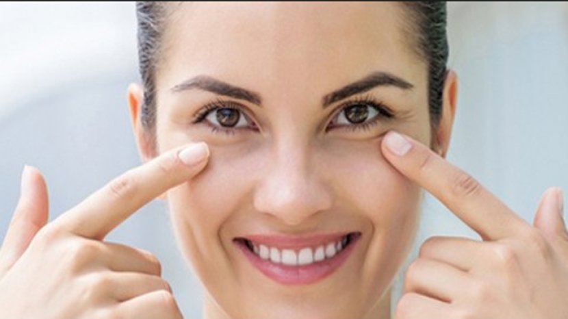 Intip Cara Berpakaian Wanita agar Terlihat Muda