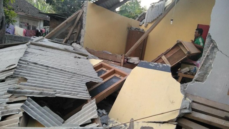 31 Kali Gempa Bumi Susulan Guncang NTB