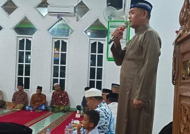 Hadir di Safari Ramadan, Wakil Ketua 1 DPRD Siak Fairuz Ramli Buka STQ Kampung Sri Gemilang
