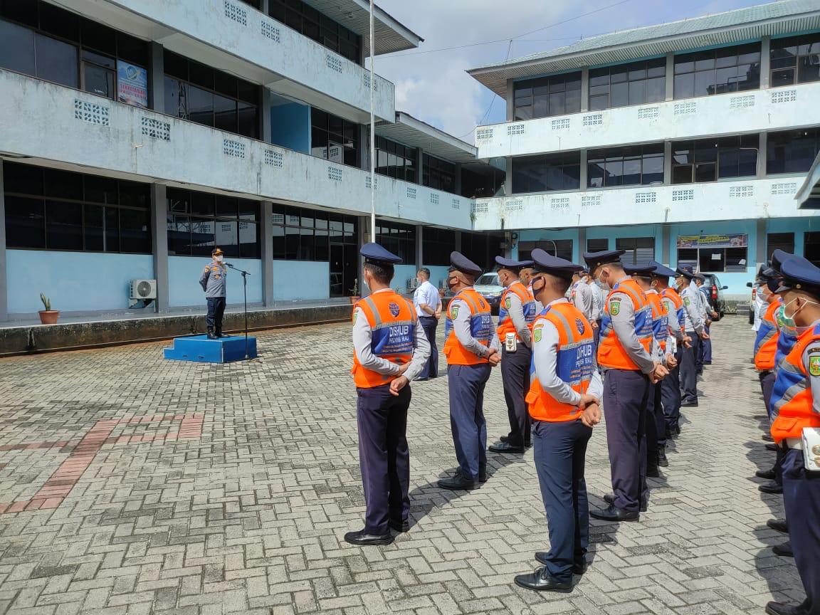 Kepala Dishub Riau Lepas 30 Personil Jaga Posko Penyekatan di Perbatasan