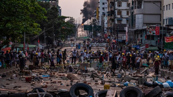 Militer Myanmar Ancam Ambil Aset di Bank Swasta