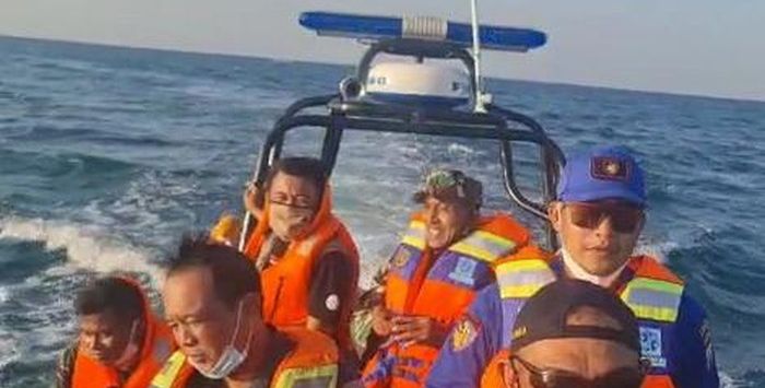 Ada Benda Misterius Jatuh di Perairan Situbondo, Tim Terpadu Langsung Menyisir, Ini Hasilnya