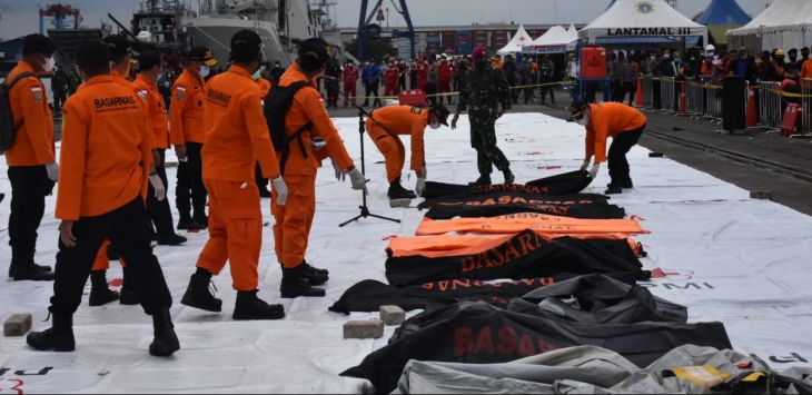 Jatuhnya Sriwijaya Air SJ182 Ungkap Ada Pemalsuan Identitas