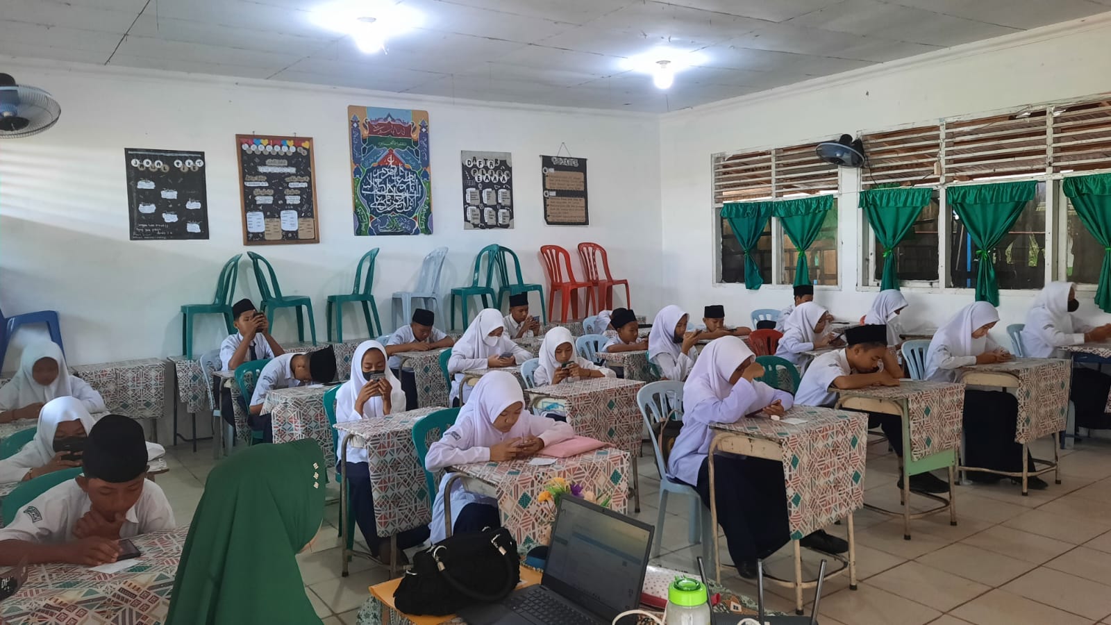 238 Pelajar MTsN 1 Bengkalis Semangat Ikuti Kompetensi Madrasah Indonesia