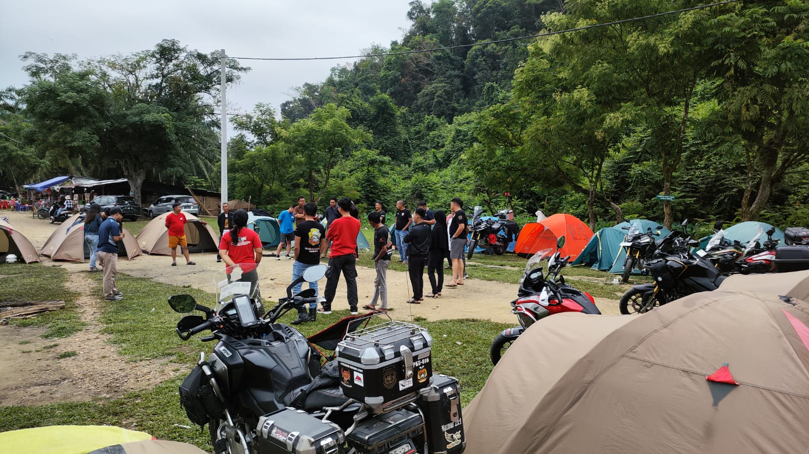 Gelar Liburan Seru, CDN Boyong Komunitas CB150X ke Wisata Gema Kampar