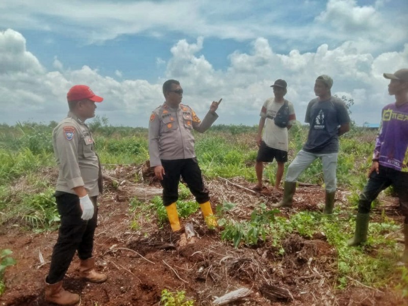 Kapolsek Tanah Putih Tanjung Melawan Tingkatkan Patroli Karhutla untuk Pilkada 2024 yang Aman dan Kondusif