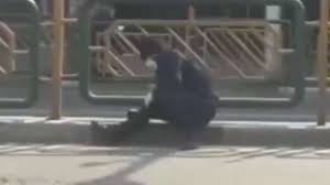 Mengerikan, Iran Mirip China Korban Corona Roboh di Jalanan