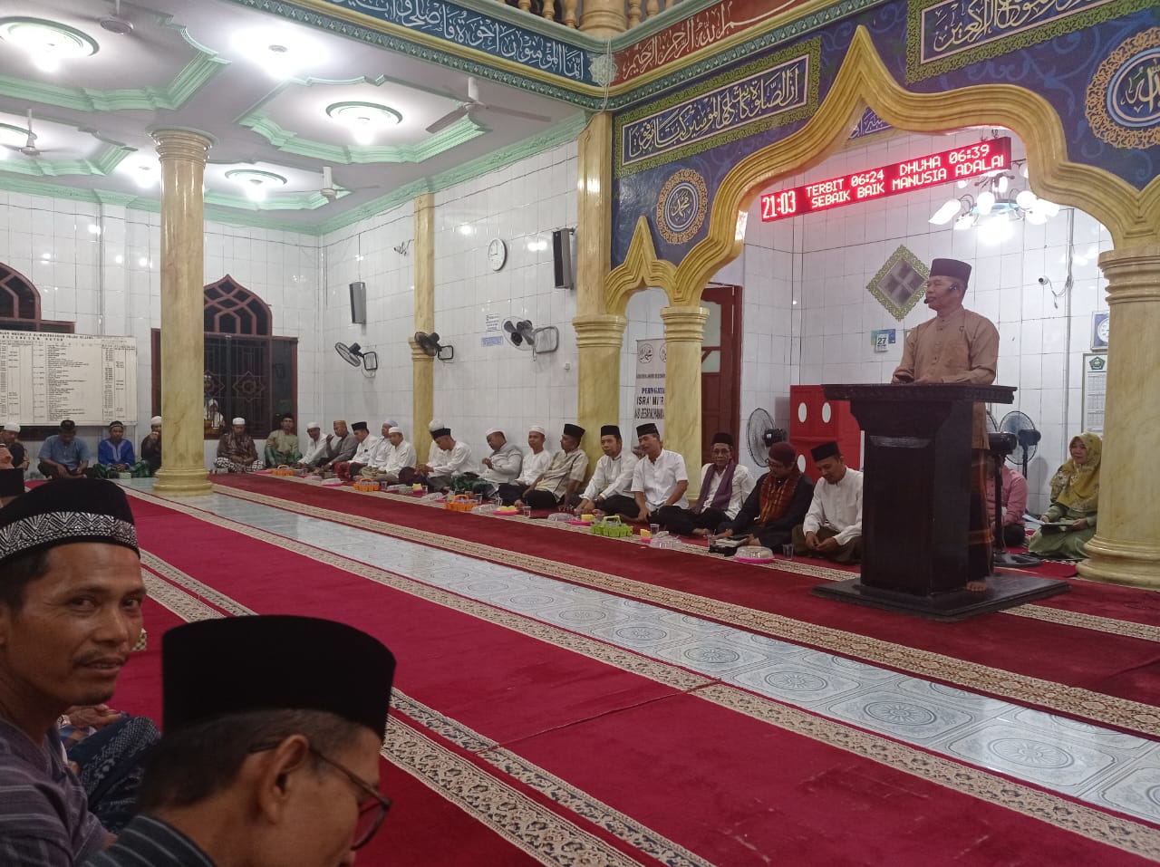 Hadiri Isra Miraj, Kapolsek Reteh Sosialisasikan Pemilu Damai 2024