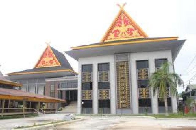 BK DPRD Pekanbaru akan Panggil Anggota Dewan Tak Ikut Reses 2012
