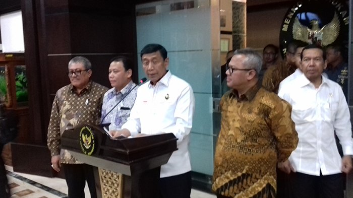Wiranto Minta KPK Tunda Umumkan Tersangka Calon Kepala Daerah