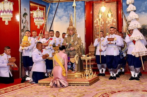 Nyamannya Hidup Raja Thailand: Nikah 4 Kali, 20 Selir, Harta Rp490 Triliun