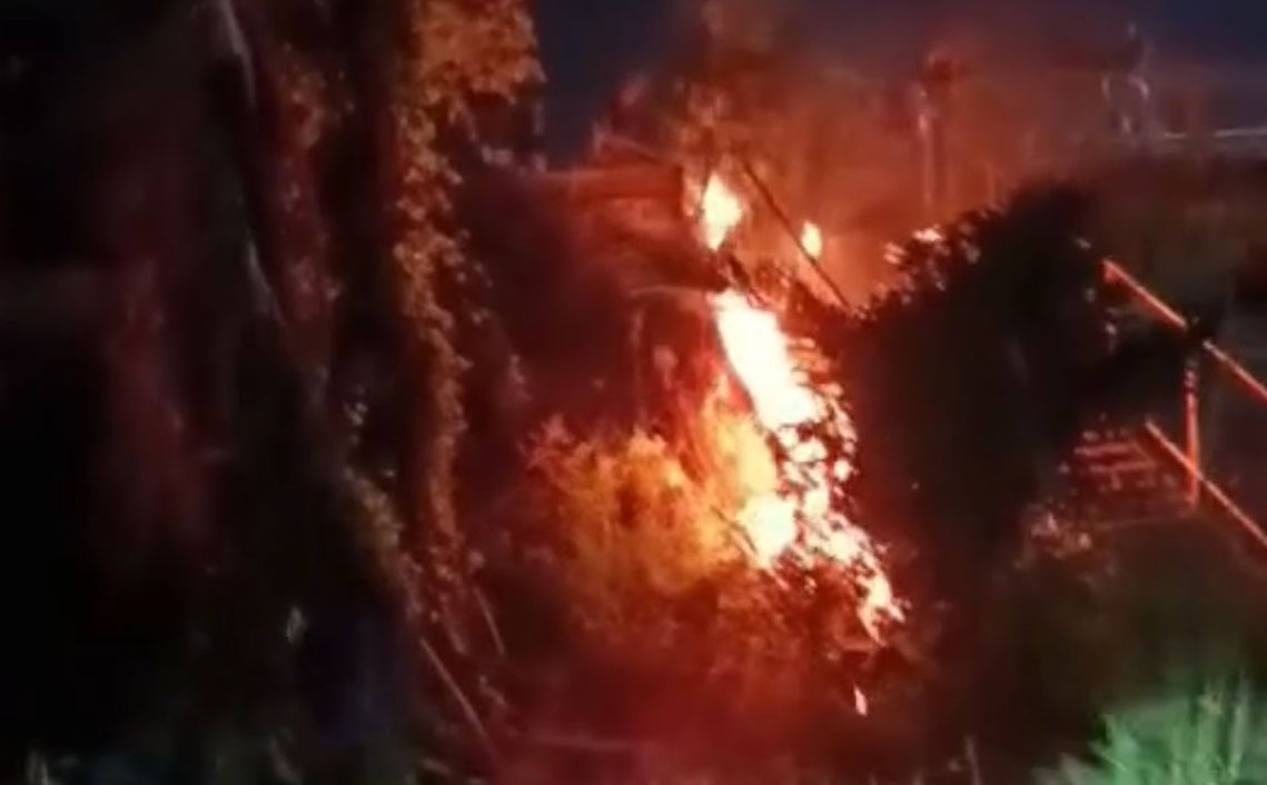 Kabel Fiber Optik di Leton Satu Rumbai Terbakar