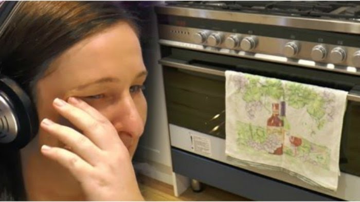 Ditelantarkan Suami Begitu Saja saat Hamil 36 Minggu, Wanita ini Dapat Hadiah Besar Ketika Buka Oven