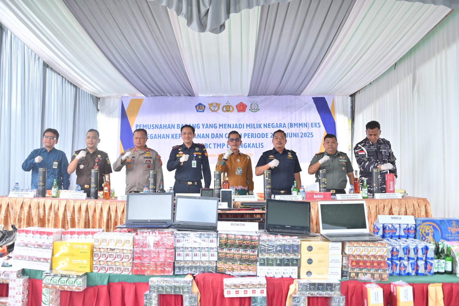 Barang Ilegal Senilai Rp1,8 M Dimusnahkan Bea Cukai Bengkalis