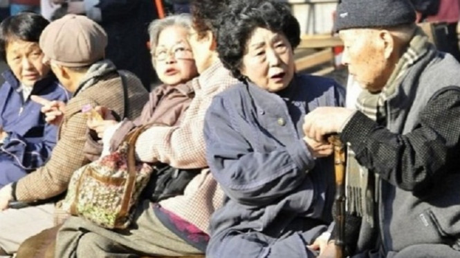 10 Negara Ini Memiliki Penduduk Paling Panjang Umur