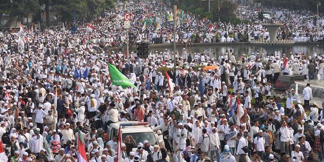 Sentilan Pedas ke Jokowi Pasca Demo Ahok