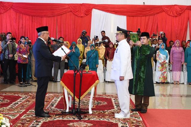 Gubernur Lantik Penjabat Bupati Kampar