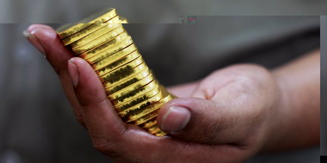 Harga Emas Tersungkur Imbas Kuatnya Dolar AS
