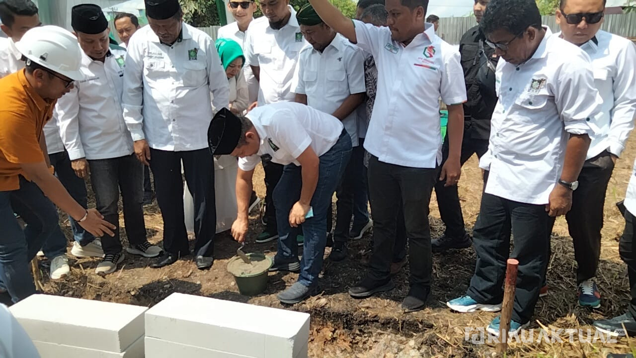 PKB Riau Gelar Prosesi Peletakan Batu Pertama Pembangunan Kantor Baru
