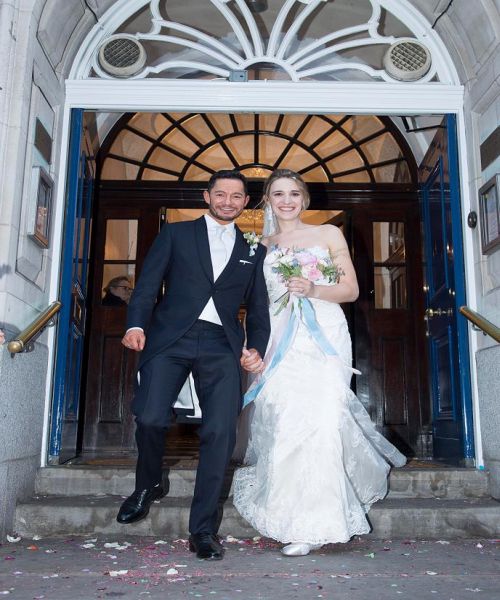 Pasangan Pengantin Ini Keduanya Ternyata Seorang Transgender!