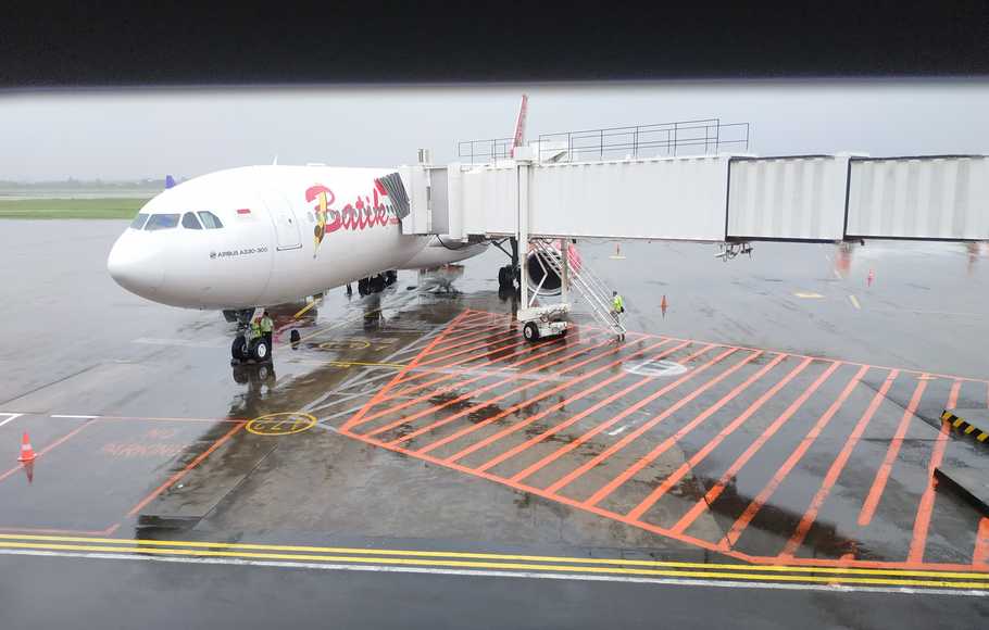 Batik Air Pembawa WNI dari Wuhan Tiba di Batam