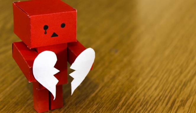 Alasan Mengapa Tubuh Mudah Sakit Saat Putus Cinta