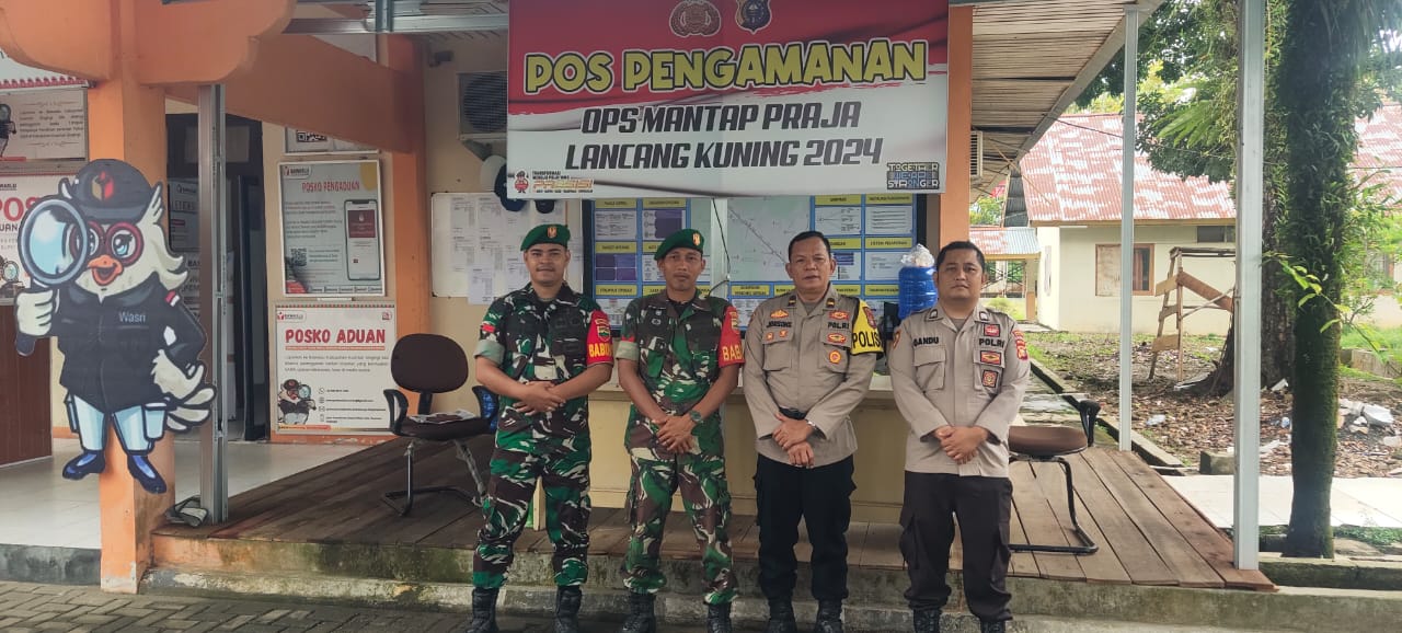 Polres Kuansing dan TNI Patroli Sinergitas dengan Pengecekan Personel Pengamanan Bawaslu dalam Rangka OMP Lancang Kuning 2024