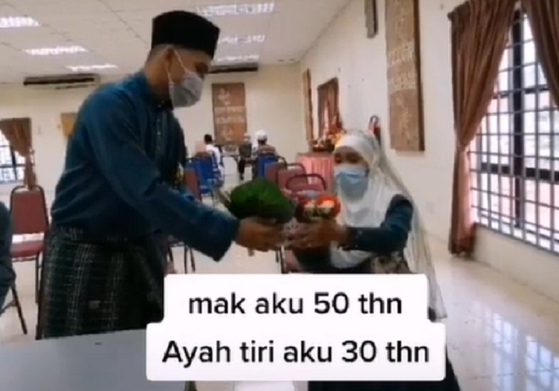 Abang Angkat Menikahi Ibu Adik Angkatnya yang Lebih Tua 20 Tahun!