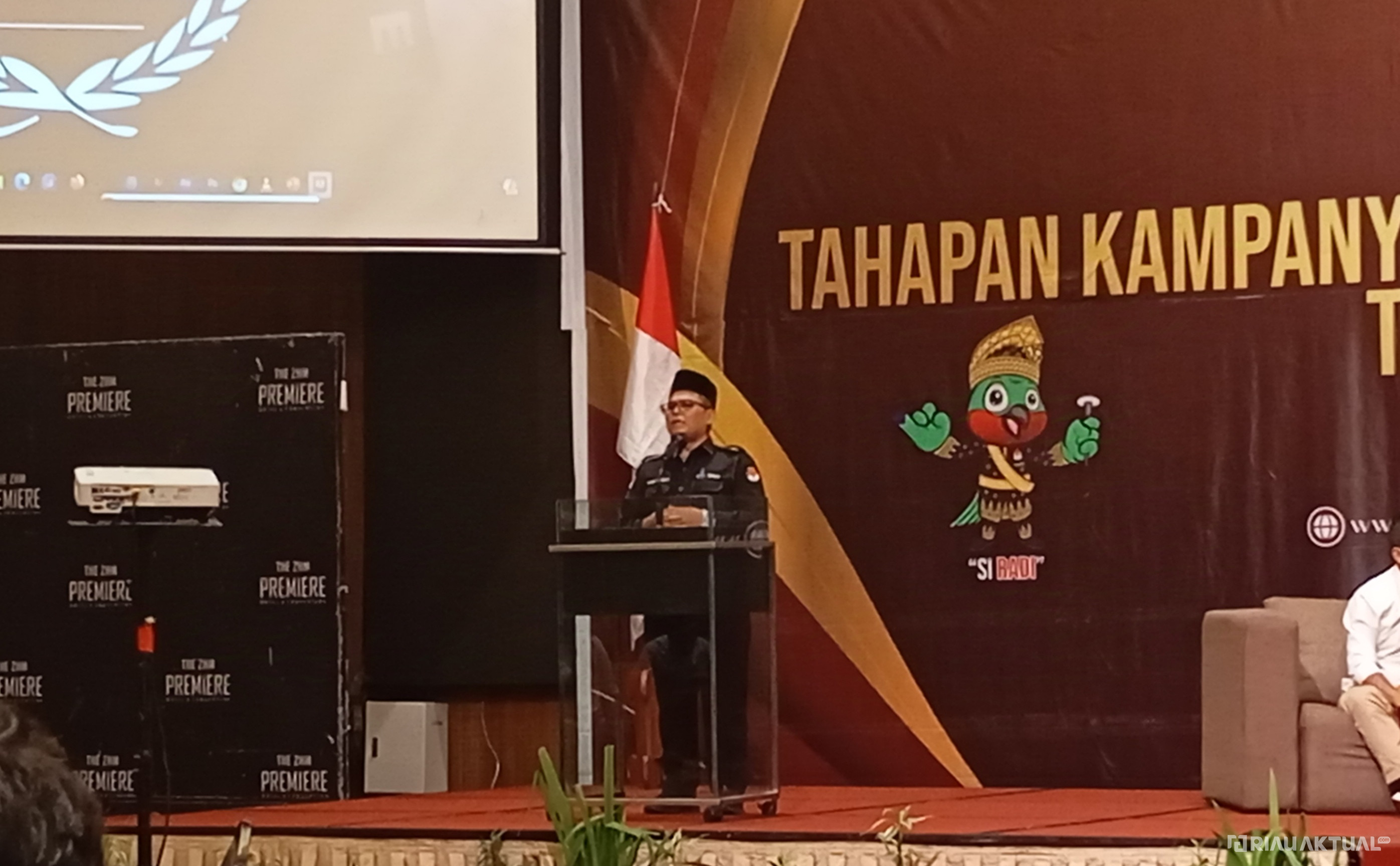 Ketua KPU Riau Wanti-wanti Media Soal Pemberitaan Hasil Survei yang Tak Terdaftar