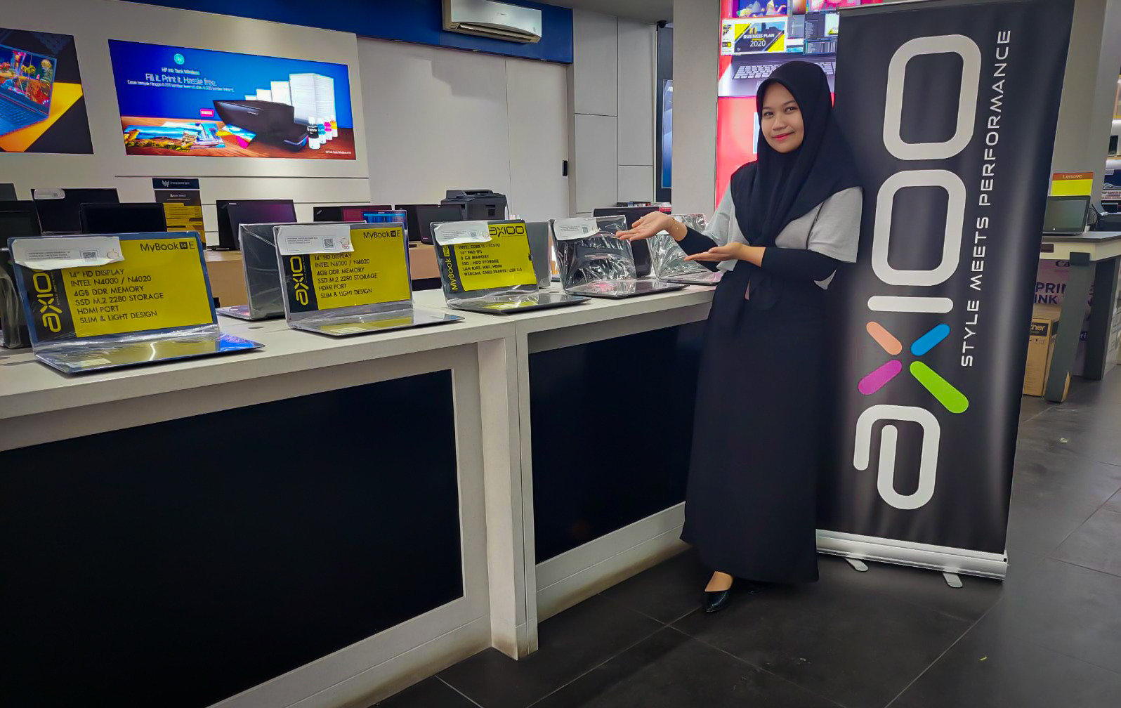 Harga 4 Jutaan, Axioo Siap Rebut Pasar Notebook Di Riau