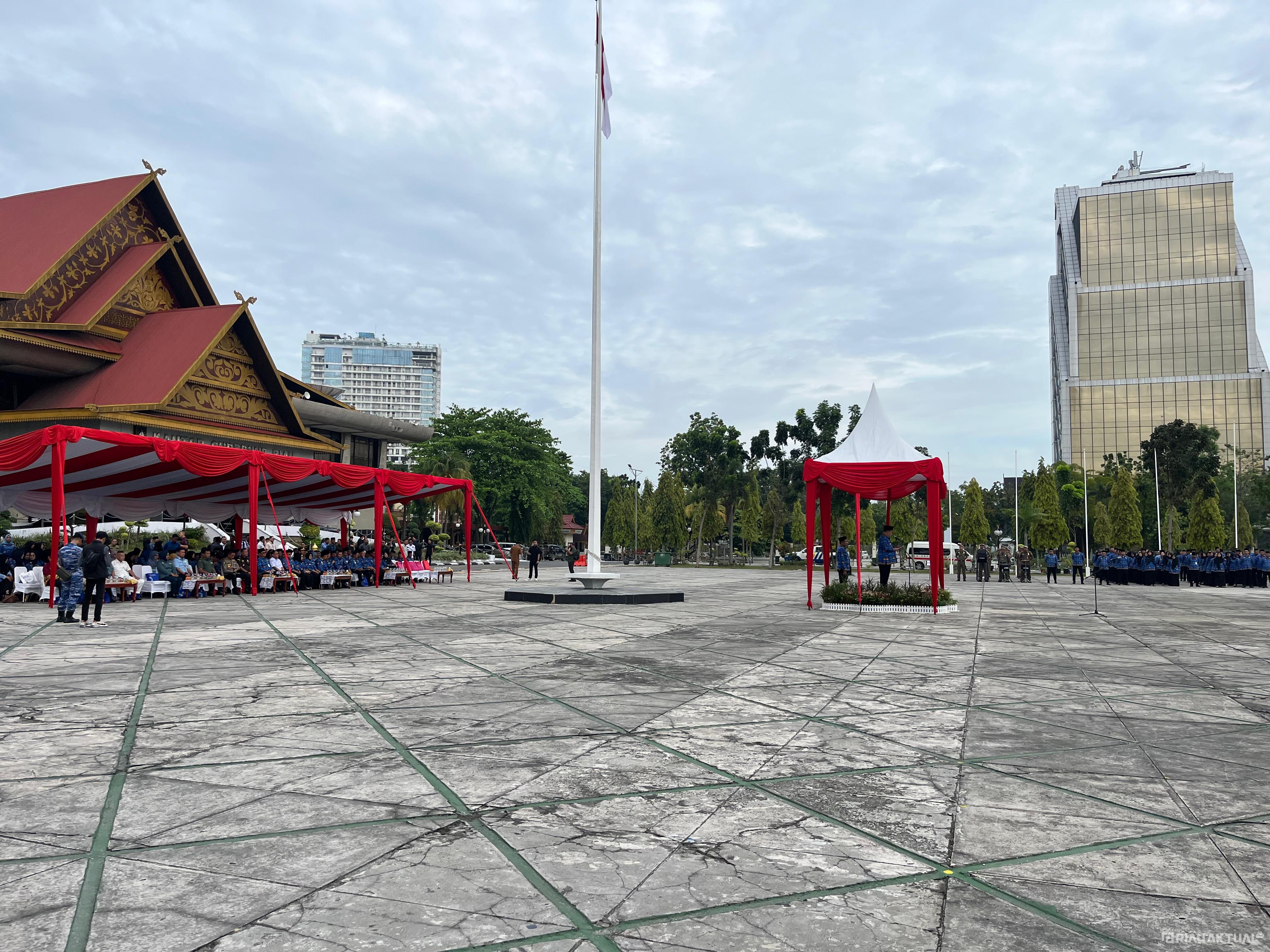 Generasi Sehat Masa Depan Hebat, Plt Gubri Pimpin Apel Peringatan HKN