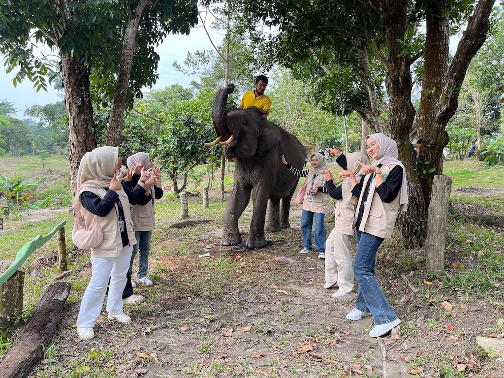 Mahasiswa KKN UHT Pekanbaru Temukan Potensi Wisata dan Ekonomi di Desa Penyangga Tesso Nilo
