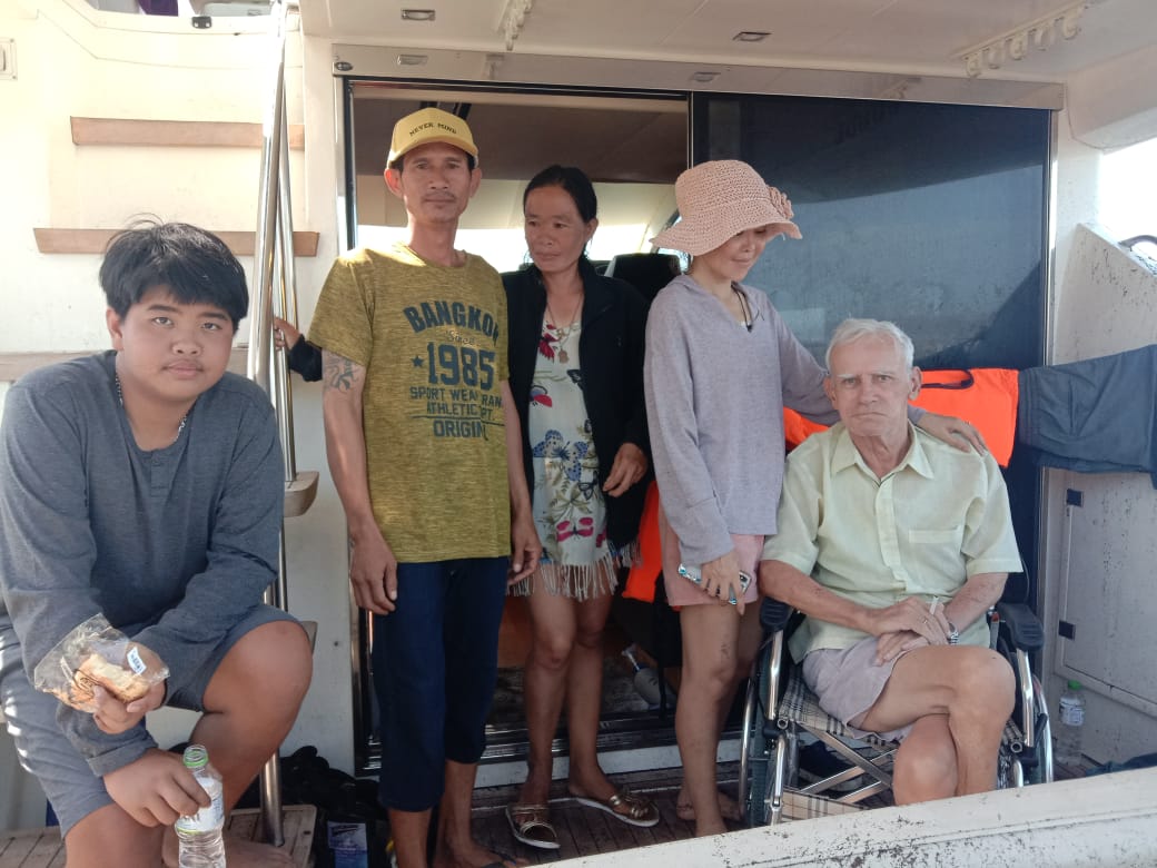 Kapal Pesiar Terdampar, bawa Empat Warga Thailand Satu Warga Inggris