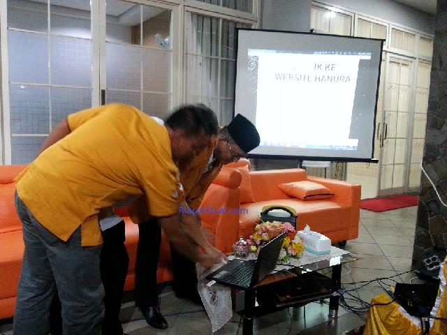 Agus Hidayat Launching Secara Resmi KTA Online dan Website Hanura Riau