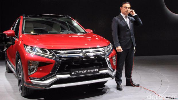 Mobil Gerhana Mitsubishi Mendarat di Singapura