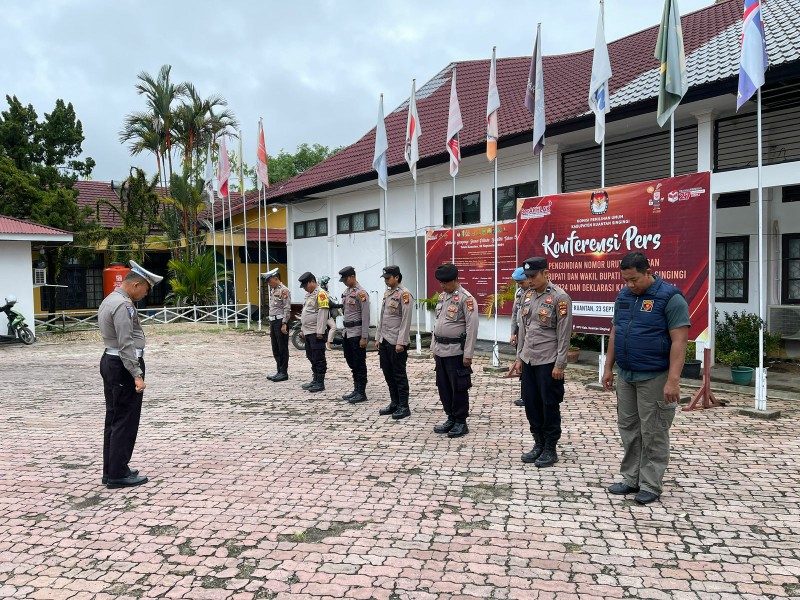 Polres Kuansing Perketat Pengamanan Kantor KPUD untuk Pilkada 2024 dalam Operasi Mantap Praja Lancang Kuning