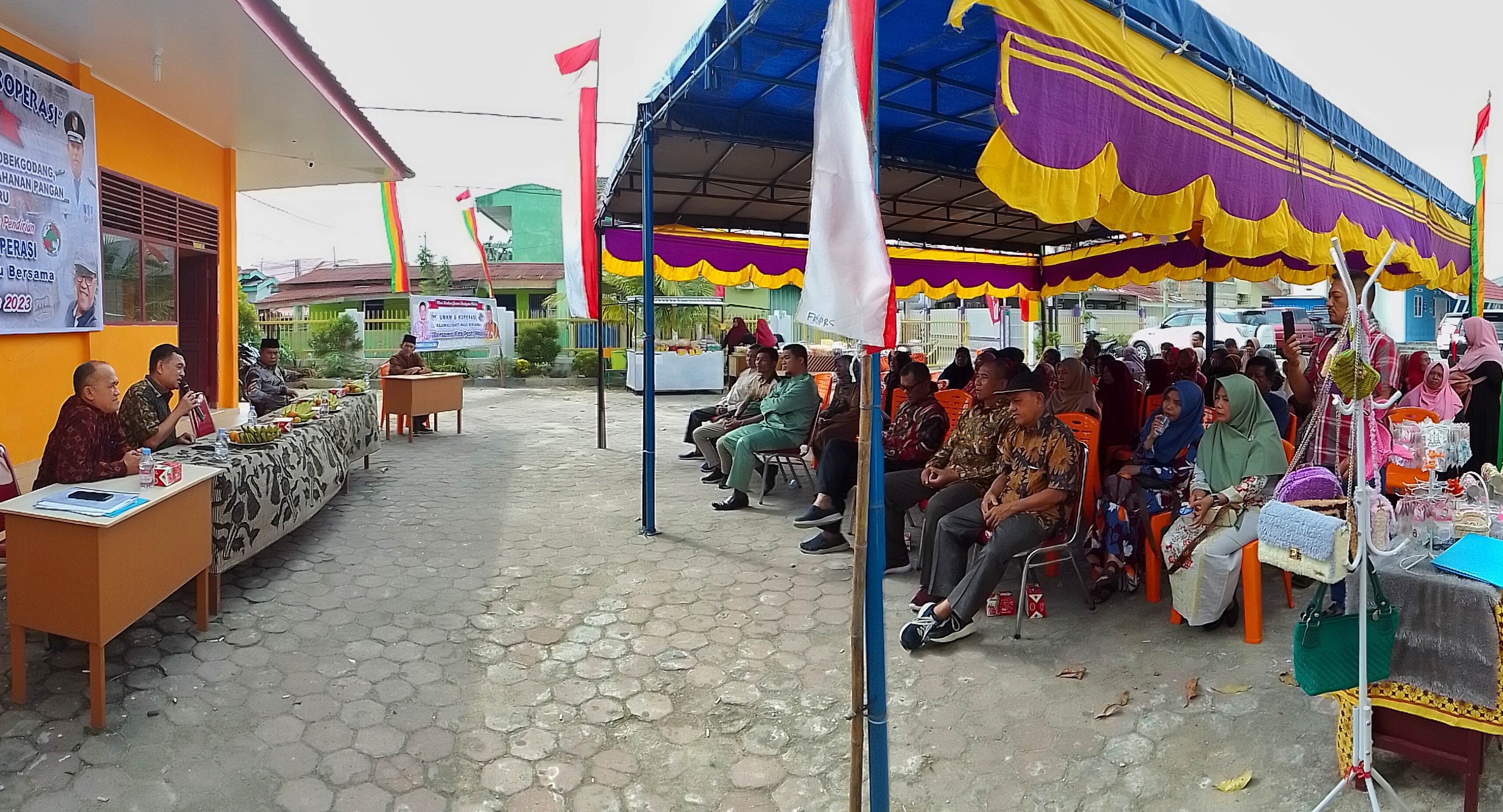 H Amran Diangkat Jadi Bapak Angkat UMKM Kelurahan Tobekgodang di Pekanbaru