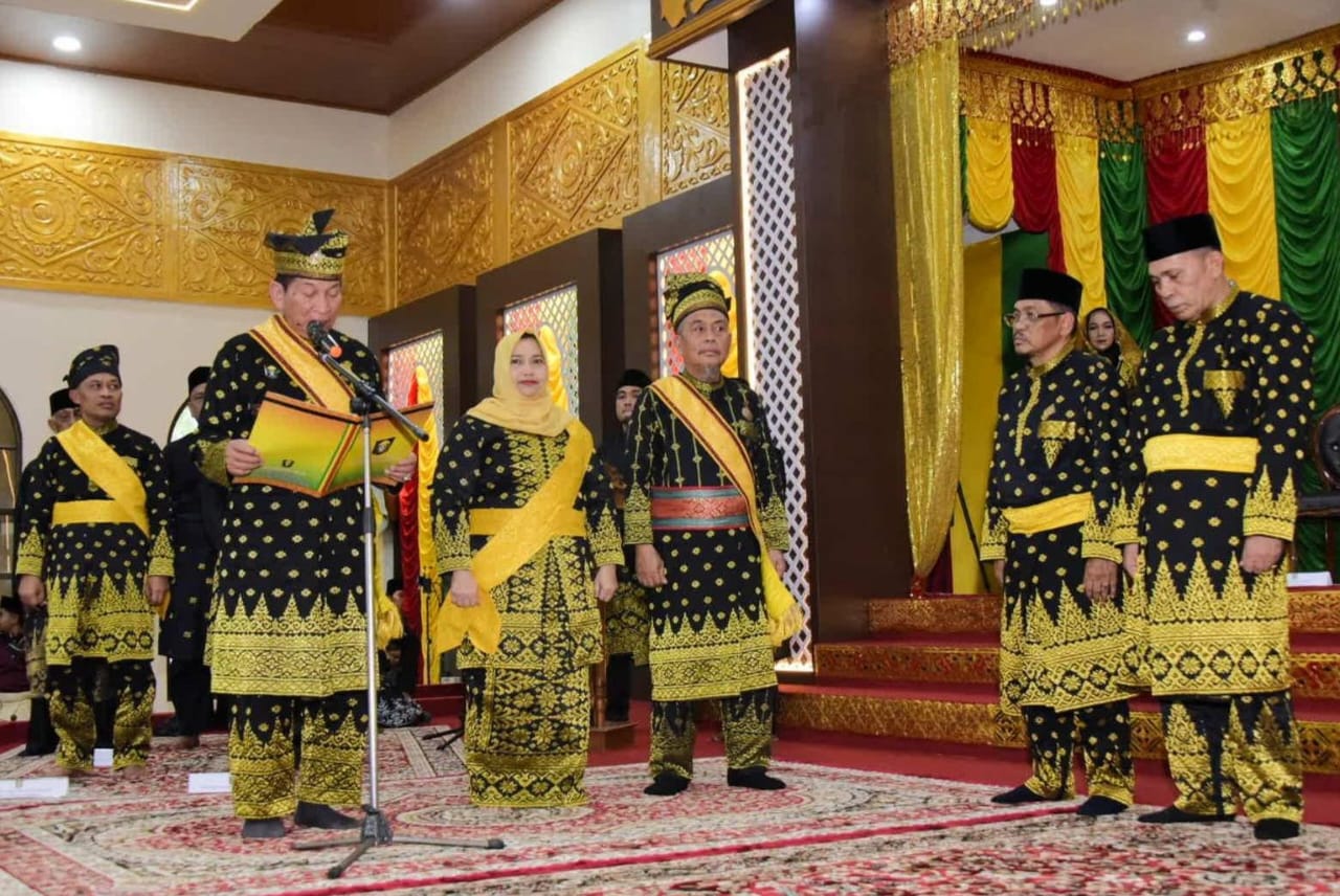 Pengurus LAMR Bengkalis Dikukuhkan, Bupati Kasmarni: Harus Jadi Organisasi yang Solid