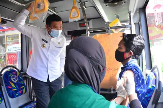 Pemko Pekanbaru Tambah Lima Bus Vaksinasi Keliling