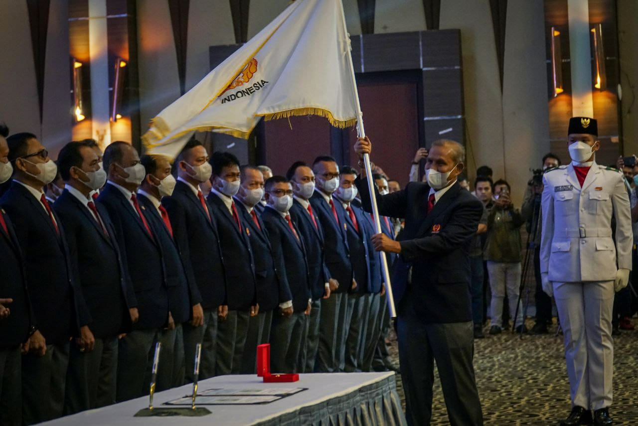 Iskandar Husein Resmi Jabat Ketua KONI Riau