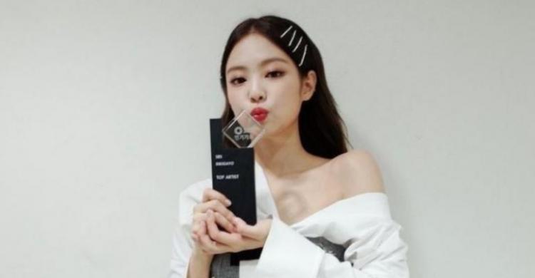 Jennie BLACKPINK Makin Seksi