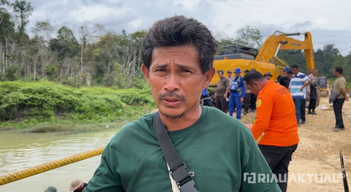 Kisah Sedih Mendrova, Tak Bisa Selamatkan Anak dan Istri saat Truk Terjun ke Sungai