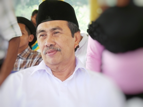 Gubernur Kirim Bantuan untuk Warga Riau di Wuhan