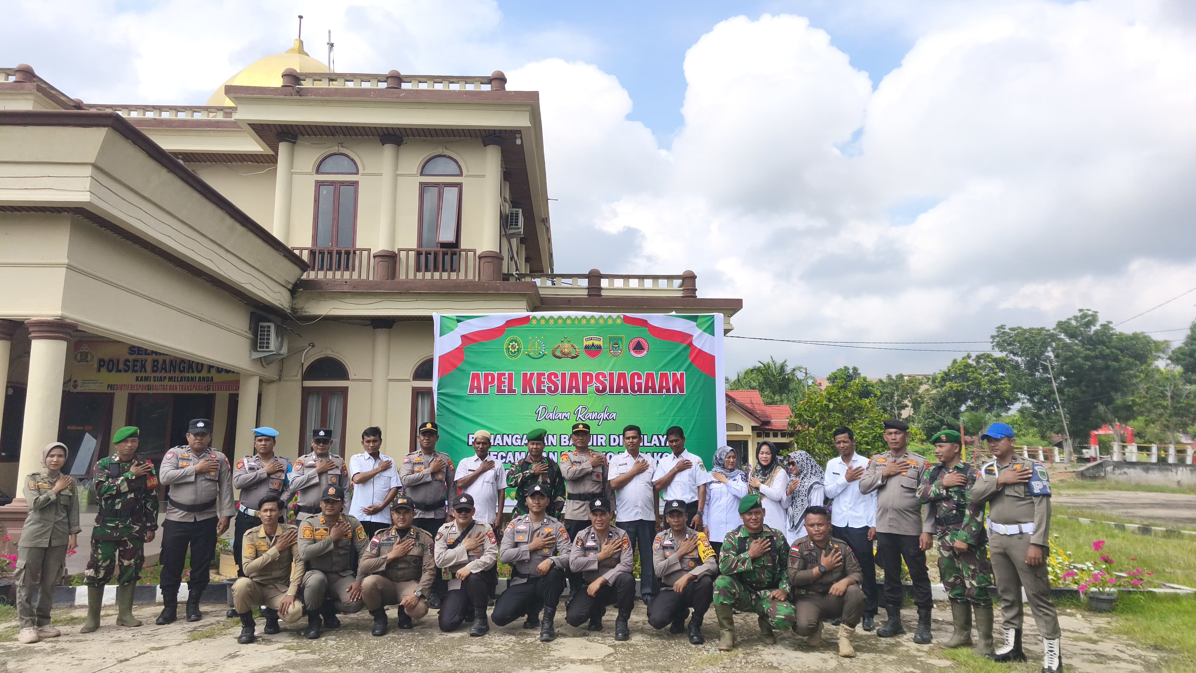 Kapolsek Bangko Pusako Pimpin Apel Kesiapsiagaan Hadapi Banjir
