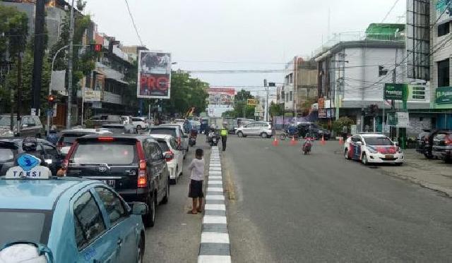 Volume Kendaraan di Pekanbaru Meningkat Saat Akhir Pekan, Sat Lantas Sebar Personilnya