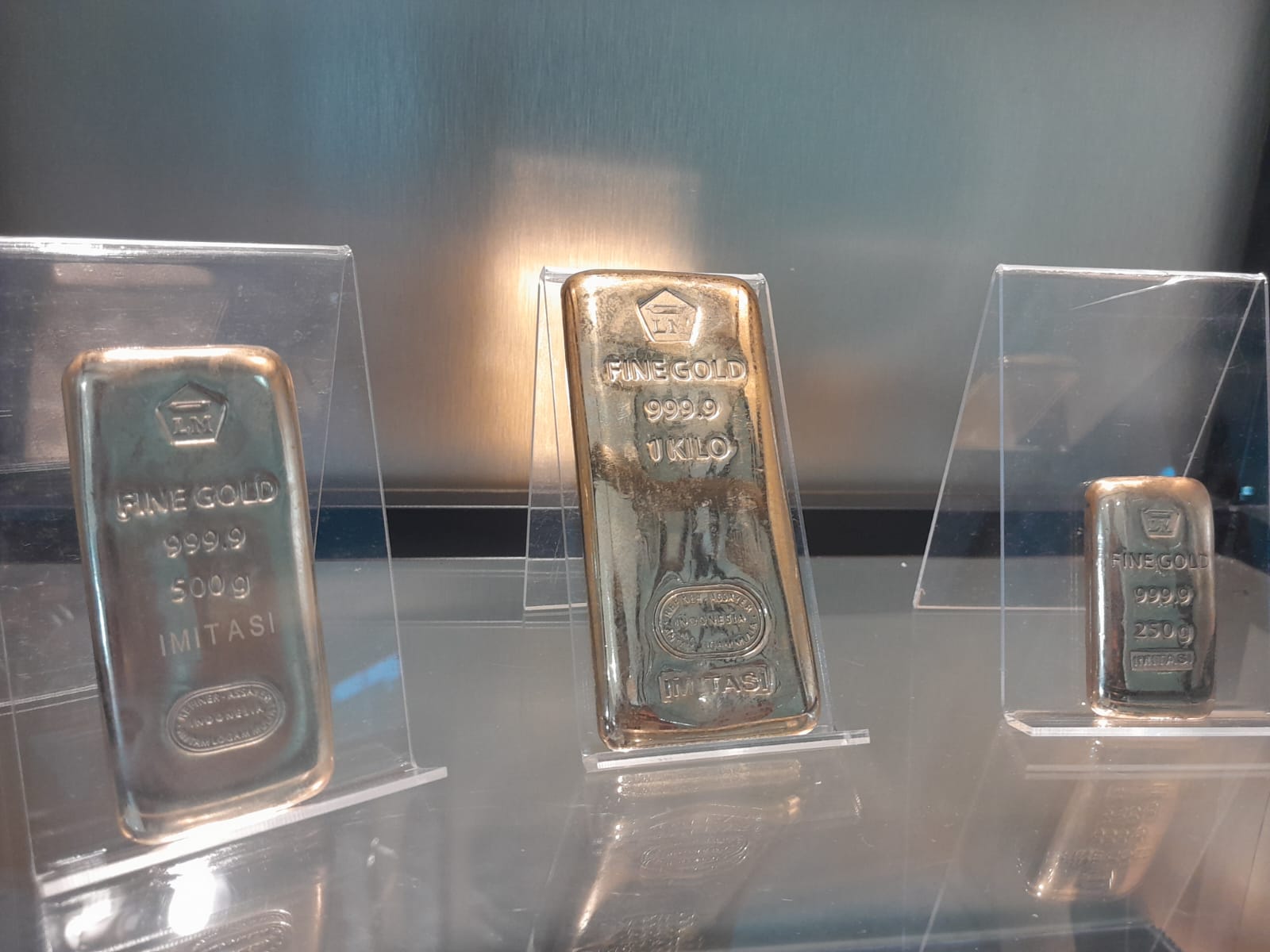 Harga Emas Antam Hari Ini Anjlok Hingga Rp 29.000